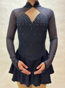 Dräkt F22002 Navy med svarta/silvriga kristaller